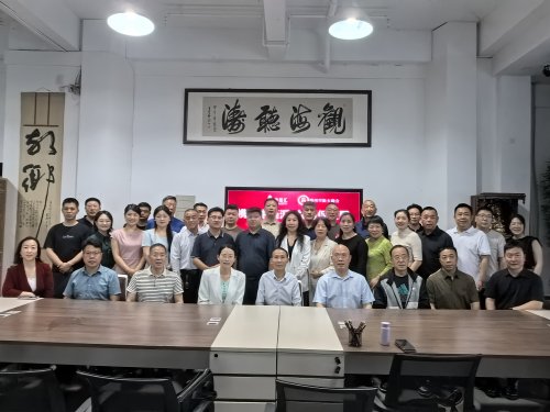 共话行业发展·共促资源融合——朱岐春